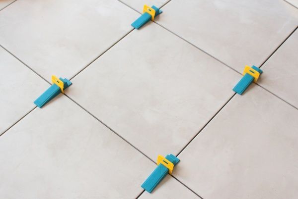 Клинья для плитки Т-Нова СВП-Нлс, СВП-Макси 50 шт./уп. СВП-Нлс, СВП-Макси 50 шт.