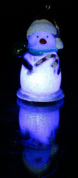 Декоративна фігура новорічна з підсвічуванням 4х4х7, 5 см в асортименті вбудований світлодіод (LED) 7,5 см 