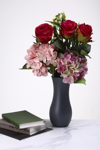 Ваза стеклянная Soft Лилия 25 см серая 