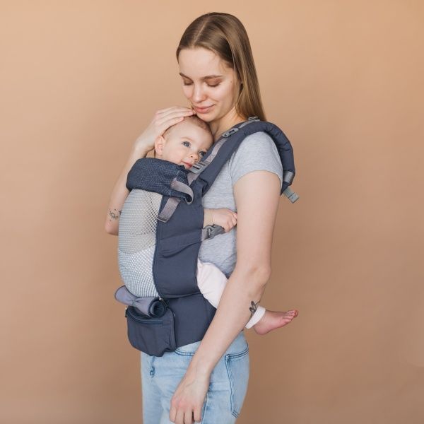 Ерго-рюкзак AIR X Карбон Love & Carry сірий 