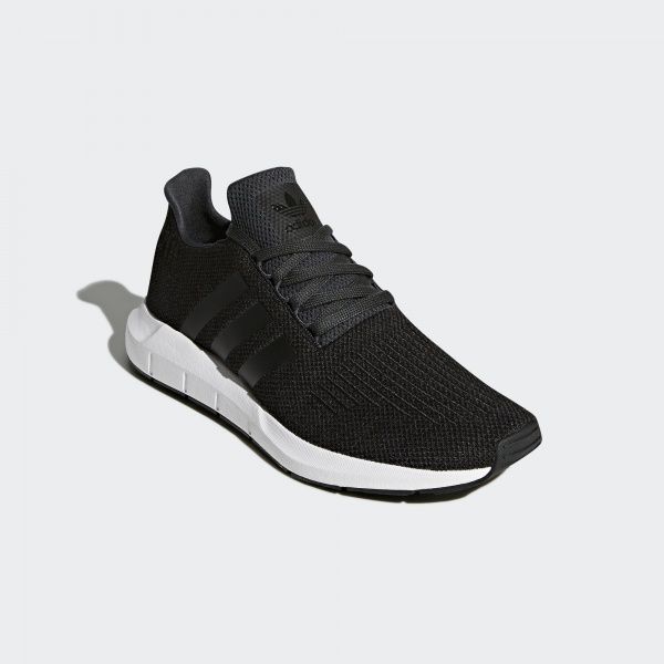 Кросівки Adidas SWIFT RUN CQ2114 р.10 чорний