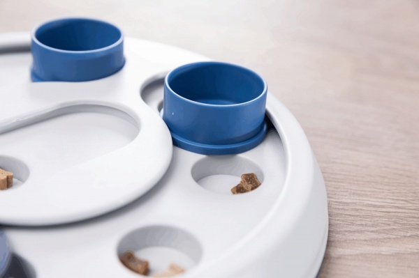 Игрушка для собак Trixie Dog Activity Flip & Fun стратегия интерактивная пластик 23 см (32001)