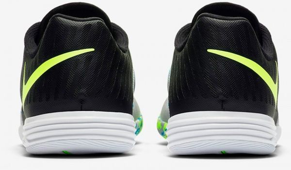 Бутсы Nike LUNARGATO II 580456-070 р. 10,5 черно-серый