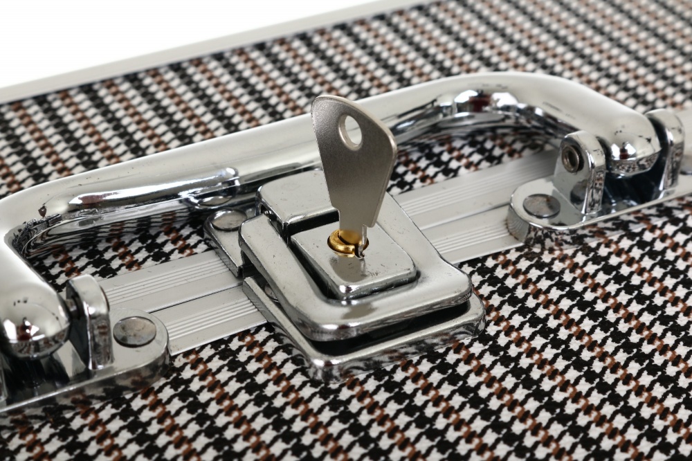 Кейс Sensio черный с белым Visage mini