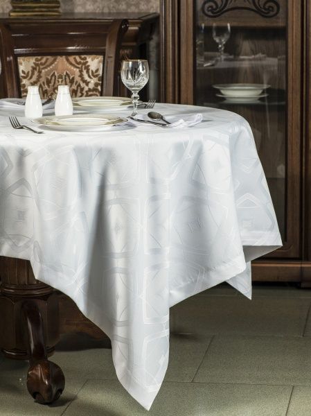 Скатерть Diana водоотталкивающая молочная 150x180 см ITA Dream 