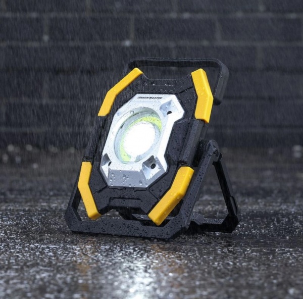 Фонарь прожекторный Tough Master TM-WLA18