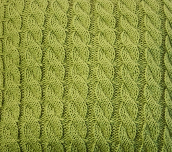 Подушка декоративная Косы 45x45 см травяной 