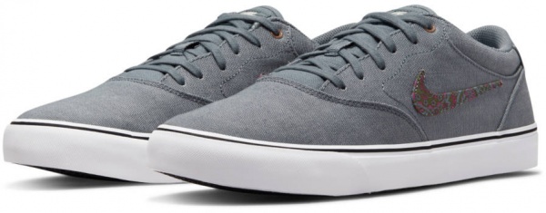 Кросівки Nike DM3513-002 р.46 сірий