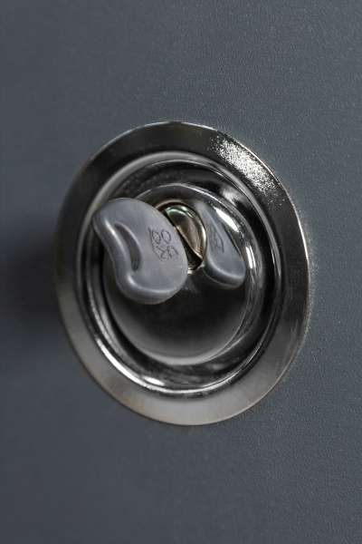 Дверь входная Revolut Doors В-413 модель 172 графит матовый / белая шагрень 2040x940 мм левая