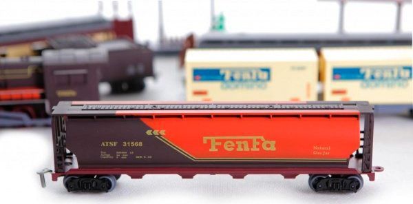 Поезд Fenfa с цистернами 1601A-3A