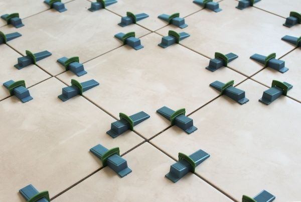 Система выравнивания плитки Т-Нова Основа СВП-Макси 2 мм 50 шт./уп.