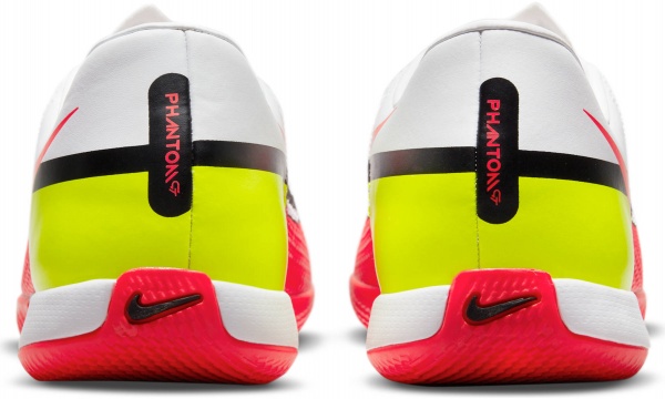 Футзальне взуття Nike Phantom GT2 Academy IC DC0765-167 р.US 12 білий