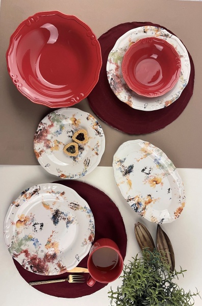 Тарелка подставная Tiffany Red 27 см Porser Porselen