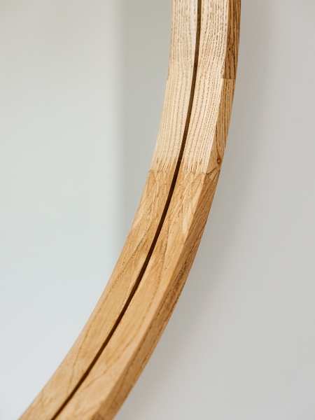 Зеркало настенное Luxury Wood Perfection Slim ясень темный D600 мм 