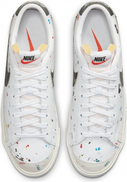 Кросівки Nike Blazer Low '77 DJ1517-100 р.US 9,5 білий