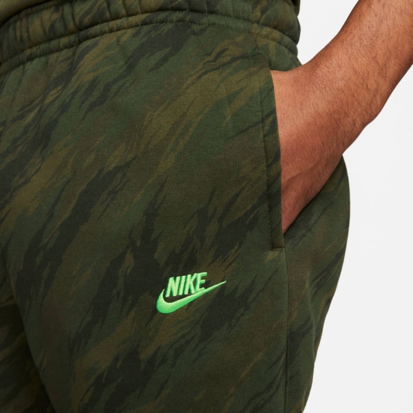 Штани Nike DD5145-326 р. L зелений