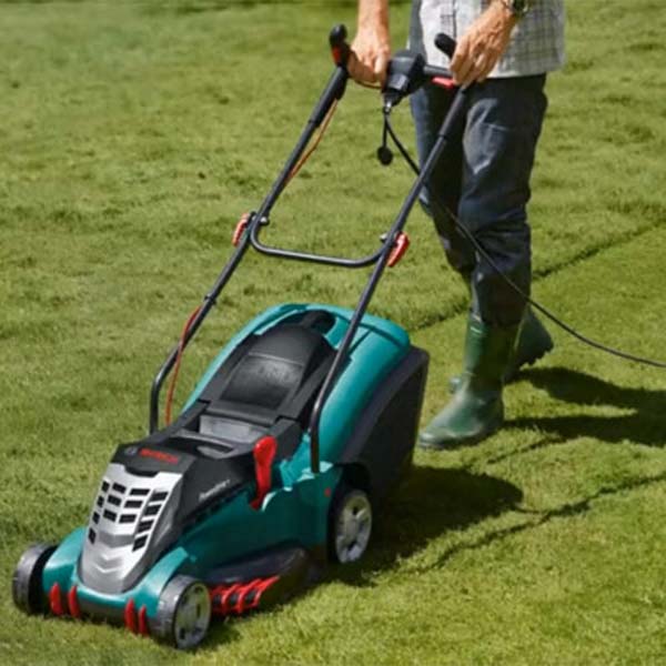 Газонокосарка електрична Bosch Rotak 43 Generation 4
