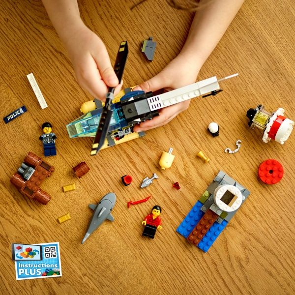 Конструктор LEGO City Елітний поліцейський загін: арешт на маяку 60274