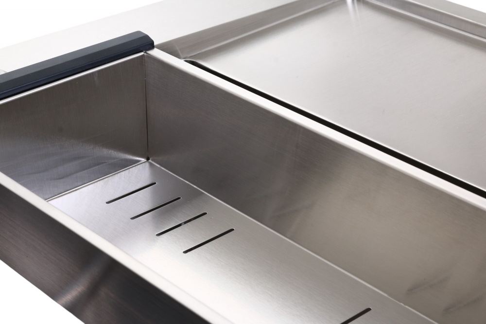 Мойка для кухни F.Lusso из нержавеющей стали 5851L