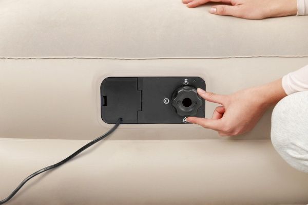 Матрас надувной Bestway Twin со встроенным электронасосом 191х97 см бежевый