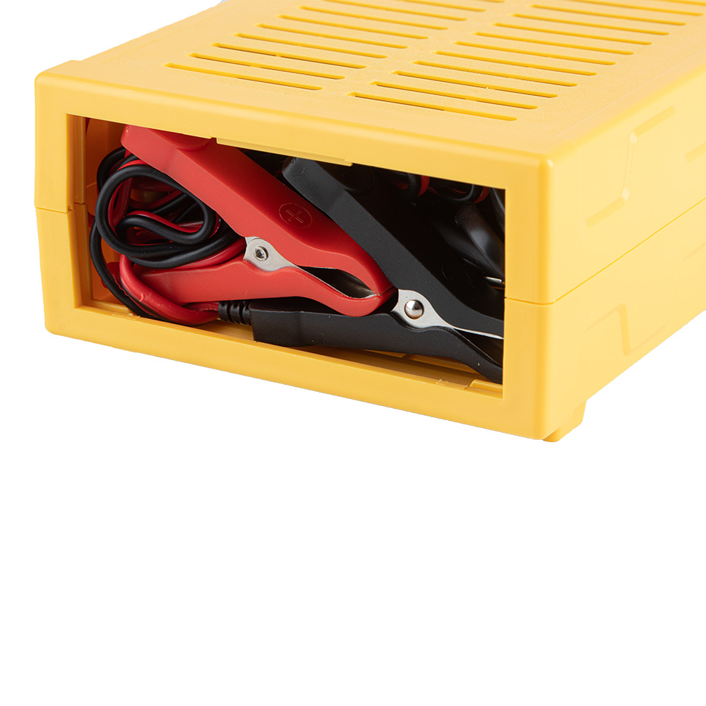 Автомобильное зарядное устройство импульсный PULSO 15 А 150 А/год (BC-12015)