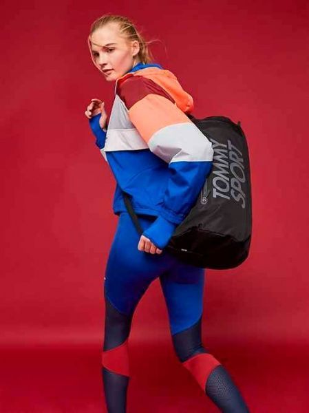 Спортивная сумка Tommy Hilfiger Sport AW1920 AU0AU00751BDS черный 