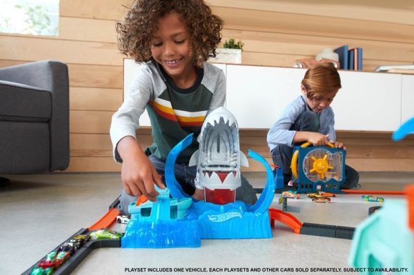 Трек Hot Wheels Голодна Акула-робот GJL12