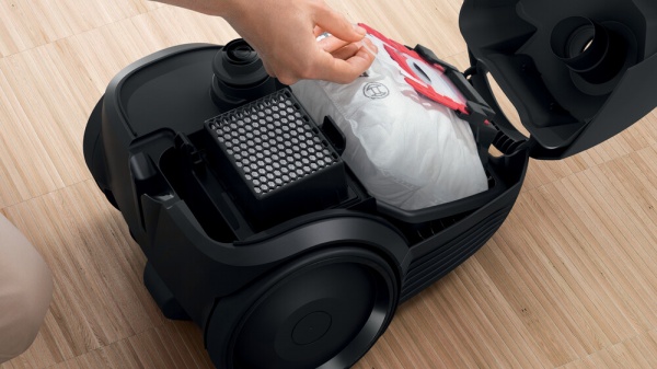 Пилосос Bosch Serie 2 BGBS2LB1 black 