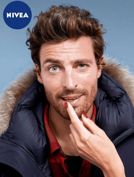 Бальзам для губ Nivea Men Active Care SPF 15 5,5 г