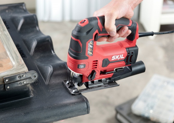 Електролобзик SKIL SW1E4531GA