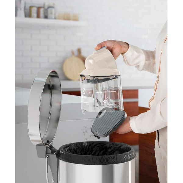 Пылесос Electrolux ESPC74SWT