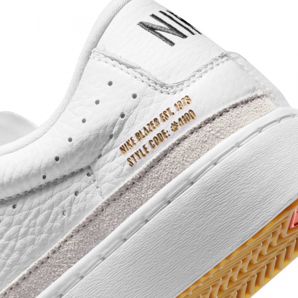 Кроссовки Nike Blazer Low X DA2045-100 р.US 9 белый