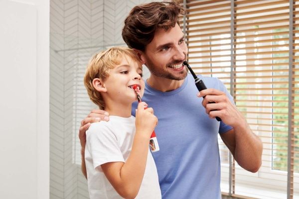 Електрична зубна щітка Oral-B Braun Genius X/D706.513.6X Midnight black