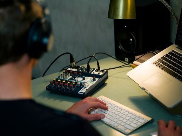 Пульт Soundcraft Микшерный NOTEPAD-8FX 5085984EU 