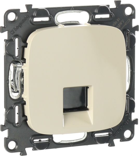 Розетка компьютерная Legrand Allure кремовый 753840