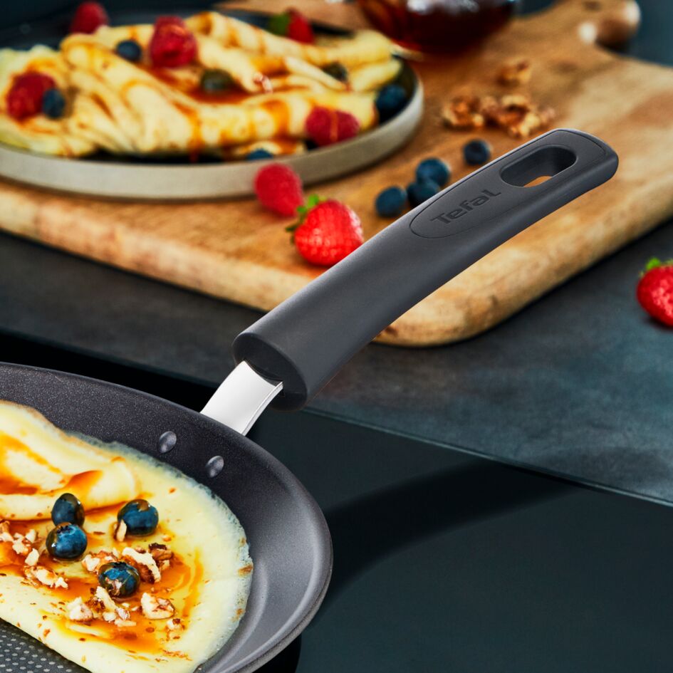 Сковорода для млинців Tefal Titanium Force 25 см G3033853