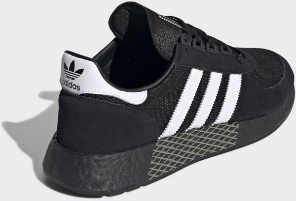 Кроссовки Adidas MARATHON TECH EE4923 р.UK 8,5 черный