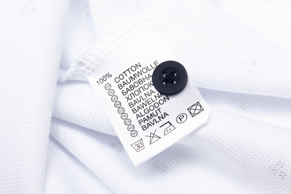 Поло для мальчиков р.122 белый с принтом 2001 