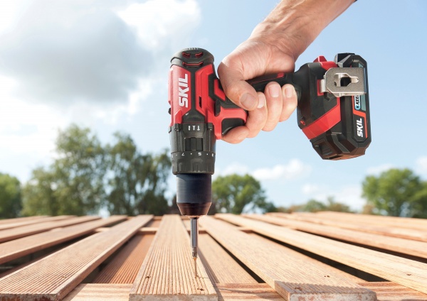 Шуруповерт ударний акумуляторний SKIL CD1E3020CA