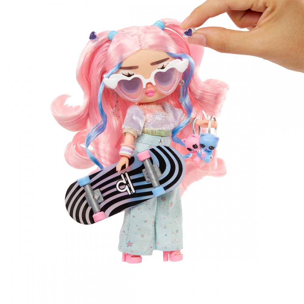 Игровой набор L.O.L. SURPRISE! с куклой серии Tweens Core Флора Мун 591665