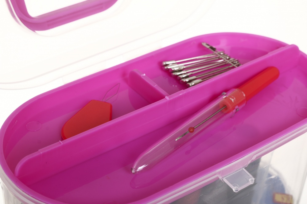 Набір швейний у боксі в асортименті 250 г