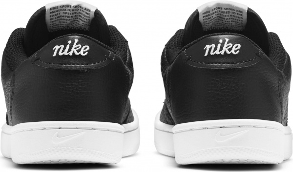 Кроссовки Nike CW1067-002 р.37,5 черный