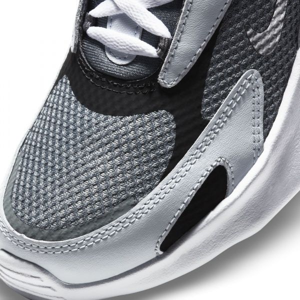 Кросівки Nike Air Max Bolt CW1626-003 р.US 4Y сірий