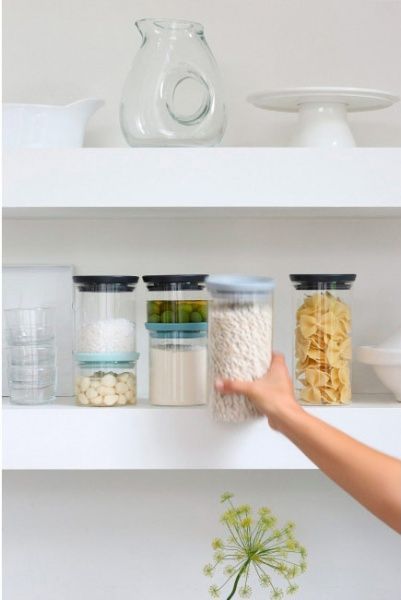 Банка с крышкой Canisters 0,3 л 00800227 Brabantia