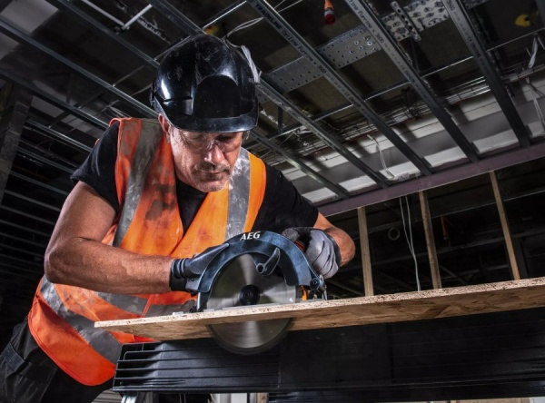 Пила дисковая AEG 4935472006 KS12-1