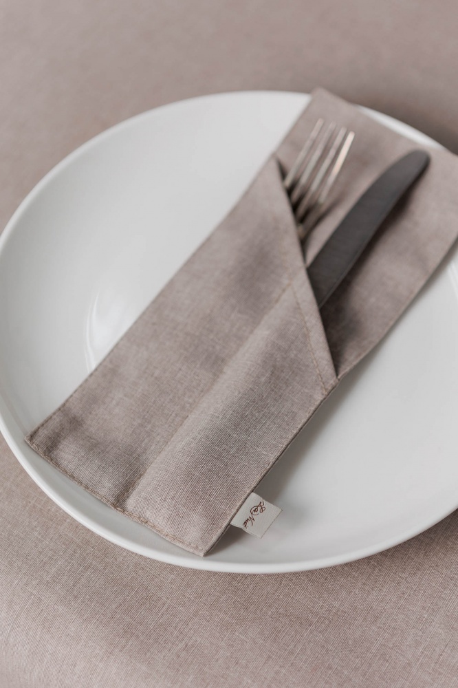 Скатерть Шанталь 133x180 см коричневый La Nuit