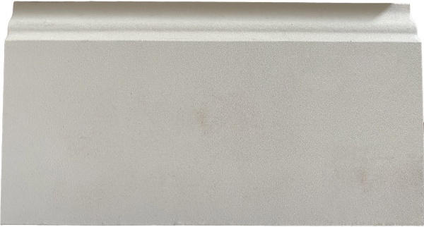 Плинтус Английский белый silk 15х110х2400 мм 