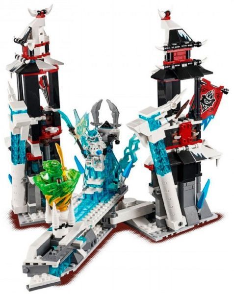 Конструктор LEGO Ninjago Замок императора-отшельника 70678