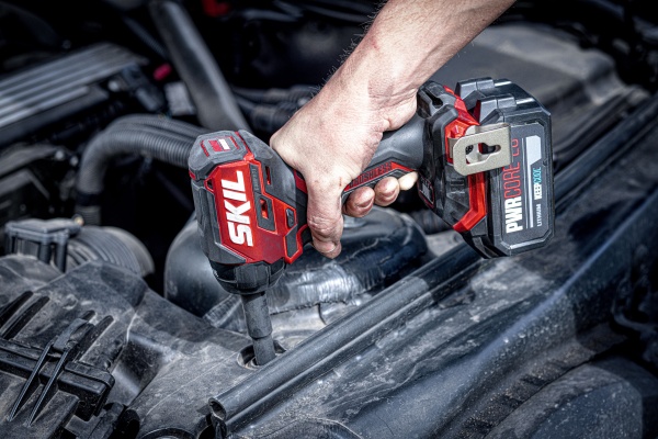 Гайковерт ударний акумуляторний SKIL SD1E3265CA