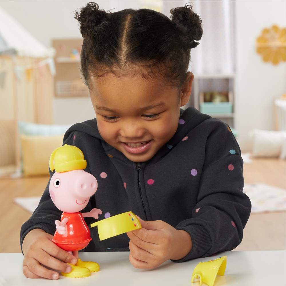 Игровой набор Peppa Figurines Одень Пеппу G0331
